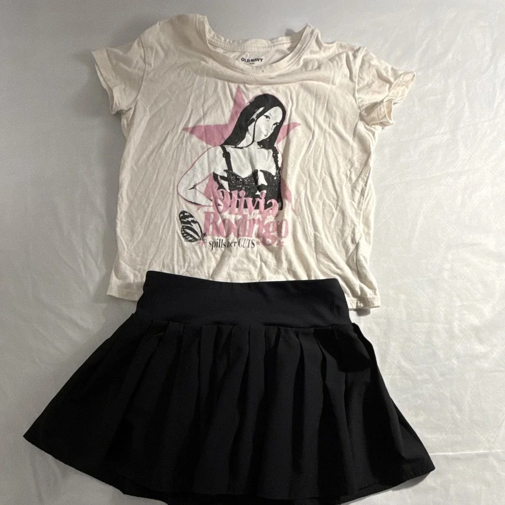Old Navy Girls Olivia Rodrigo Shirt and Pleated Skirt Set Youth Medium 8 Black